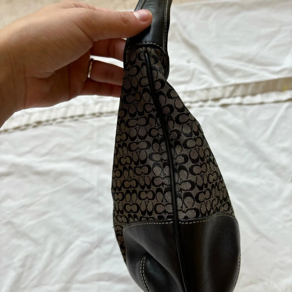 Coach Vintage Signature Black Hobo Bag with signature C’s